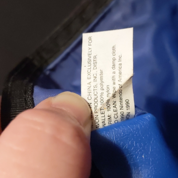 Nintendo, vintage 1990 Velcro trifold Mario wallet with hologram on front - Picture 6 of 7